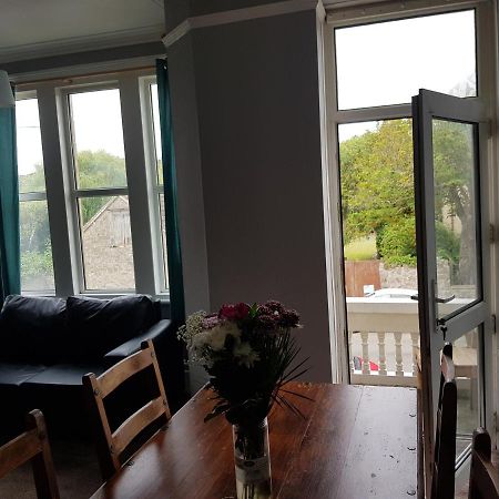 Large First Floor Balcony Flat Next To Beach Weston-super-Mare Exterior foto
