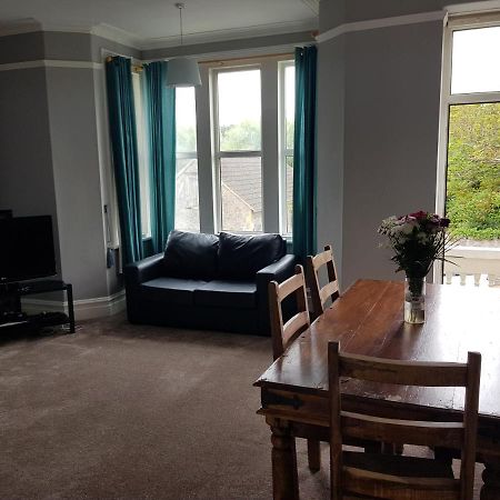 Large First Floor Balcony Flat Next To Beach Weston-super-Mare Exterior foto
