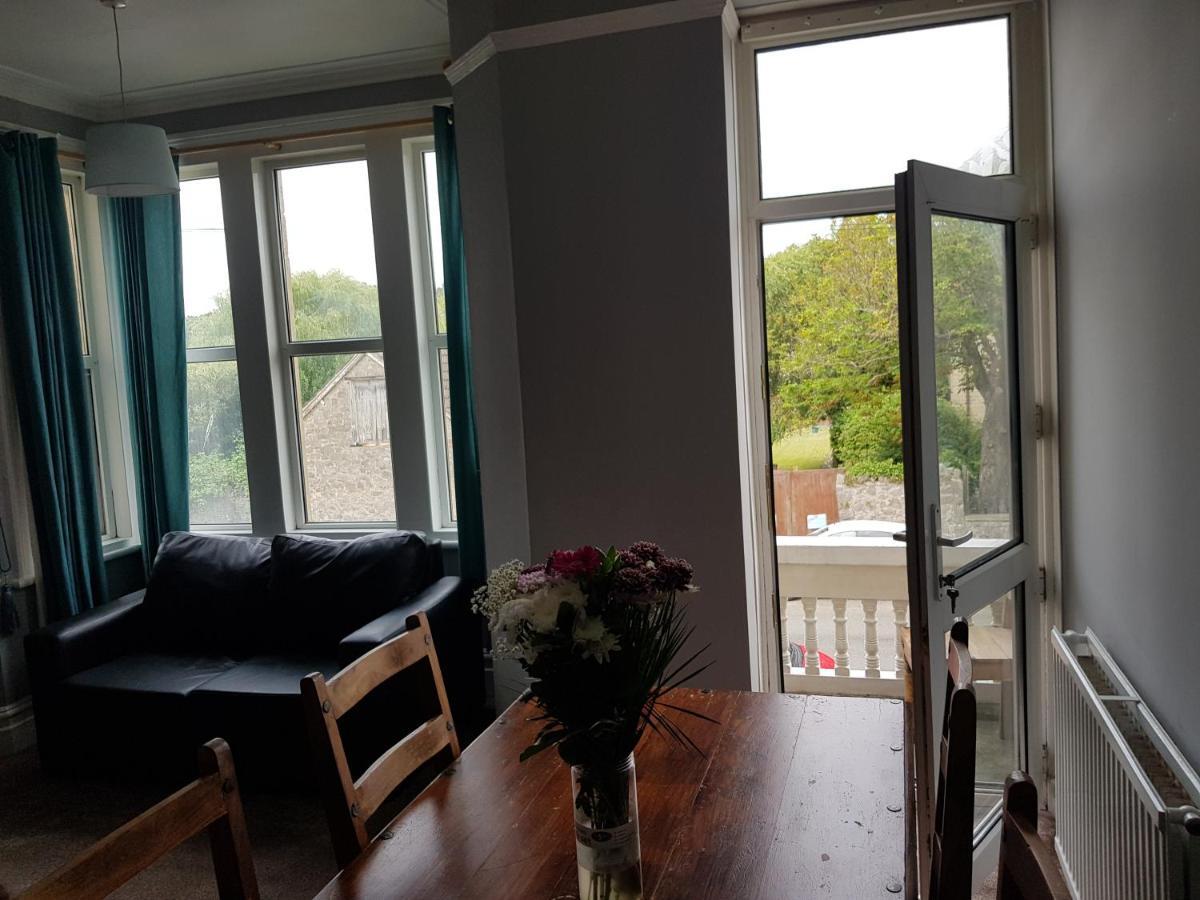 Large First Floor Balcony Flat Next To Beach Weston-super-Mare Exterior foto