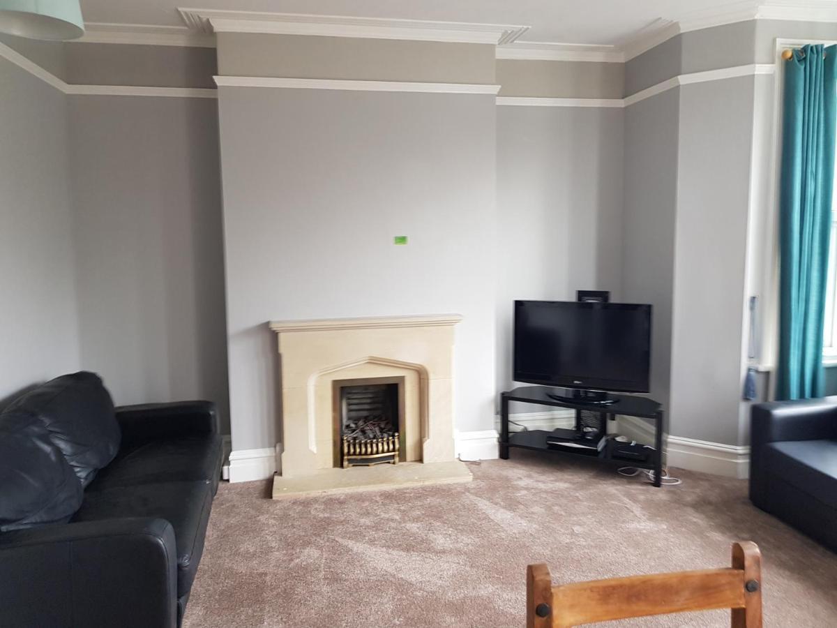 Large First Floor Balcony Flat Next To Beach Weston-super-Mare Exterior foto